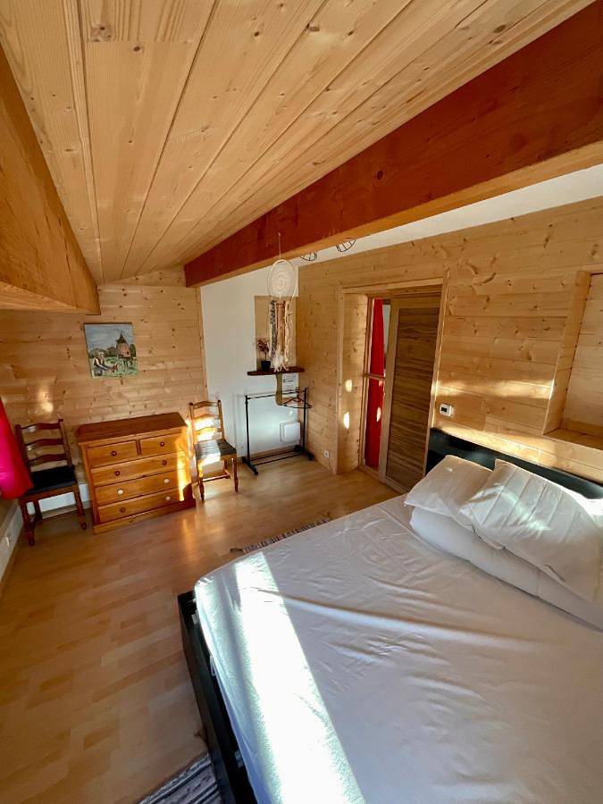 Gîte pour 4 personnes, avec vue et jardin à La Roche-des-Arnauds - 4