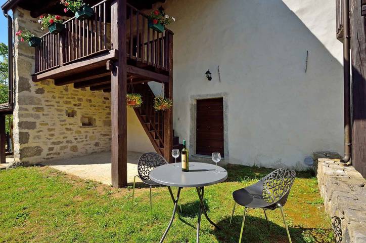 Location de vacances pour 4 personnes, avec balcon à Buzet - 3
