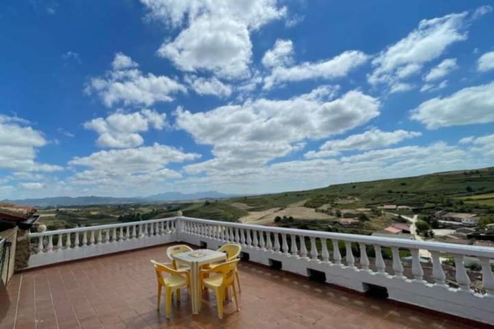 Apartamento de vacaciones para 5 personas, con vistas y terraza - 1