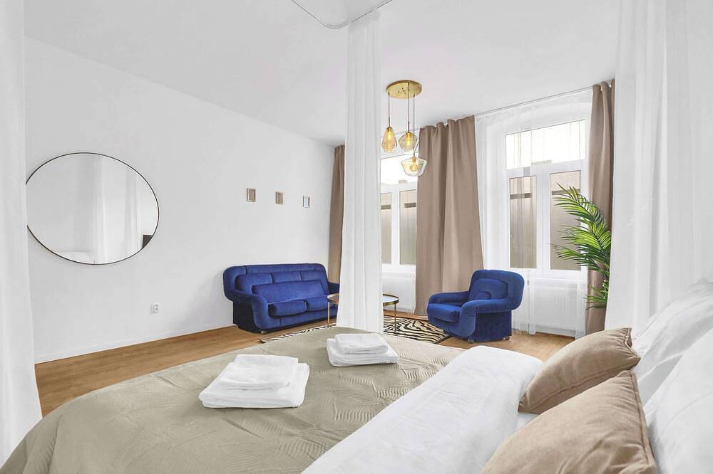 Entire apartment, Trendy Apartment in Centrum 2 in Bratislava, Bratislava region