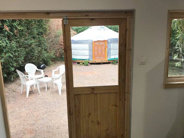 Tente pour 4 personnes, avec piscine ainsi que jardin et jacuzzi dans le Calvados - 4