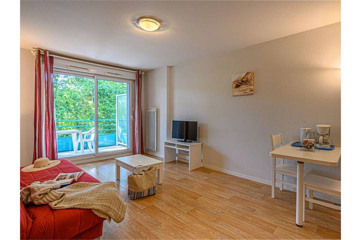 Gîte pour 2 personnes, avec piscine à Plescop - 2