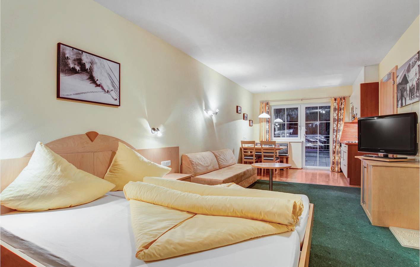 Entire holiday apartment, Alpine Sauna Retreat with Terrace & WiFi in Sankt Anton am Arlberg, Arlberg