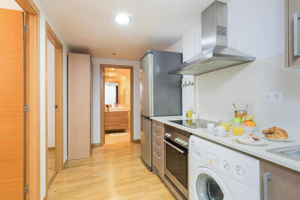 Apartamento entero, 25 km de Barcelona al lado de la playa y de la estación de tren.matarolux14 in Mataró, Costa del Maresme
