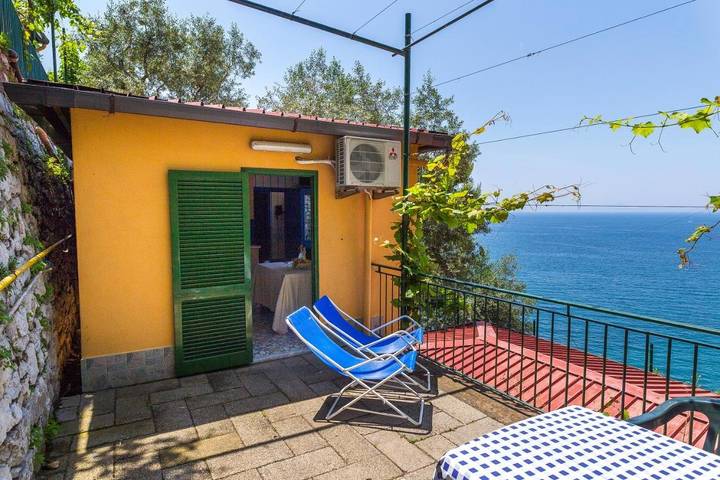 Bungalow für 4 Personen, mit Whirlpool und Terrasse sowie Garten und Kinderpool in Kampanien - 2