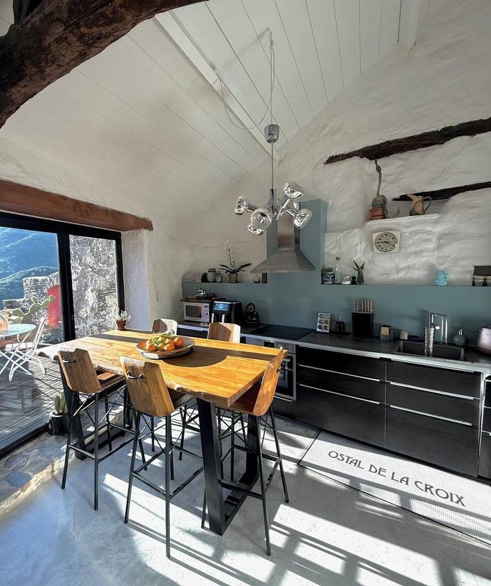 Gîte pour 6 personnes, avec jardin, animaux acceptés à Vieussan - 2