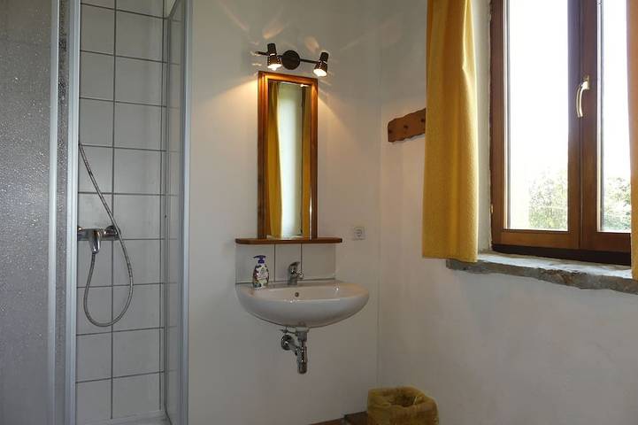 Gîte pour 6 personnes, avec jardin et piscine ainsi que sauna et terrasse à Mombarcaro - 4