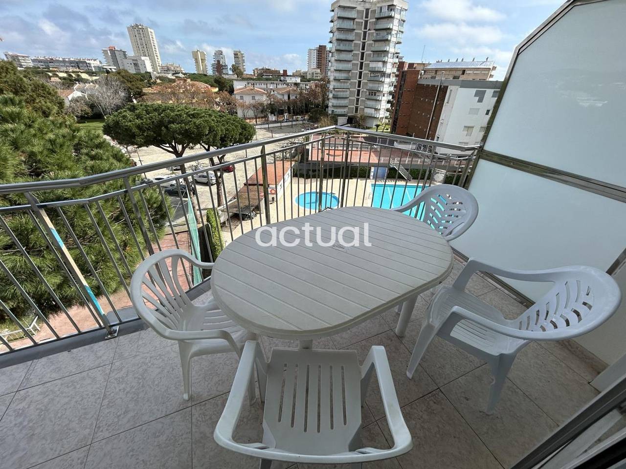 Ganze Wohnung, Apartment mit Terrasse und Poolblick - ? Pers. in Platja d'Aro, Costa Brava