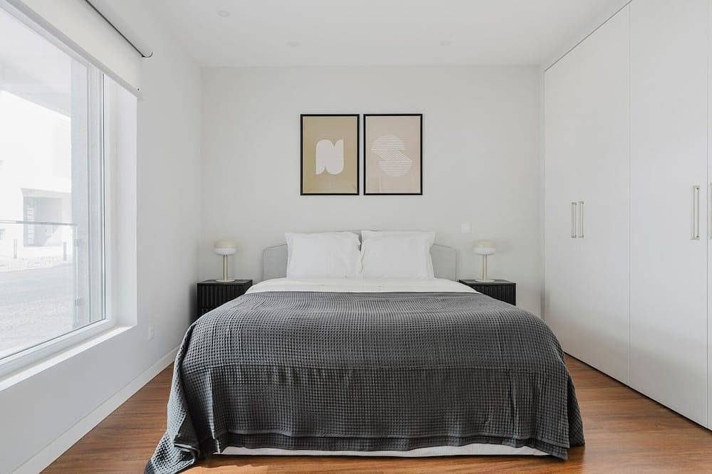 Ganze Wohnung, Blueground | Oeiras, furnished, a/c, washer in Paço de Arcos, Oeiras