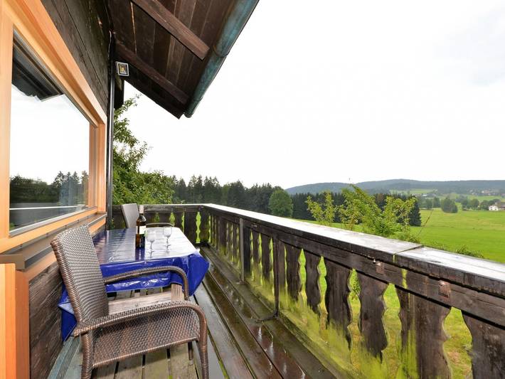 Ferienhaus für 8 Personen mit Balkon in Viechtach, Ostbayern