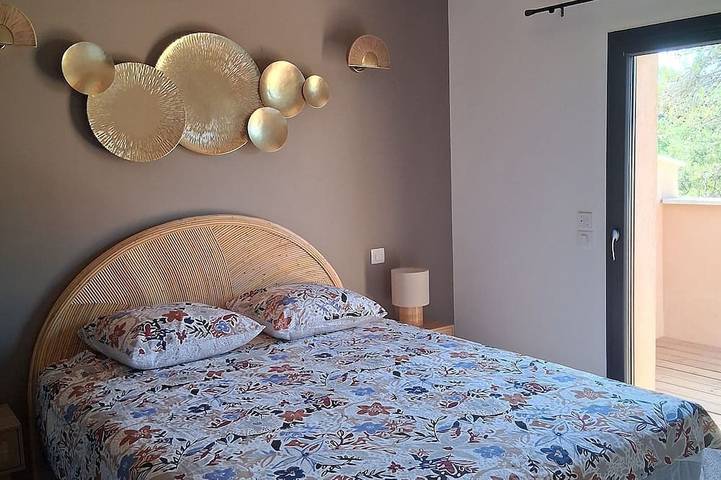 Location de vacances pour 8 personnes à Sainte-Anastasie-sur-Issole - 4