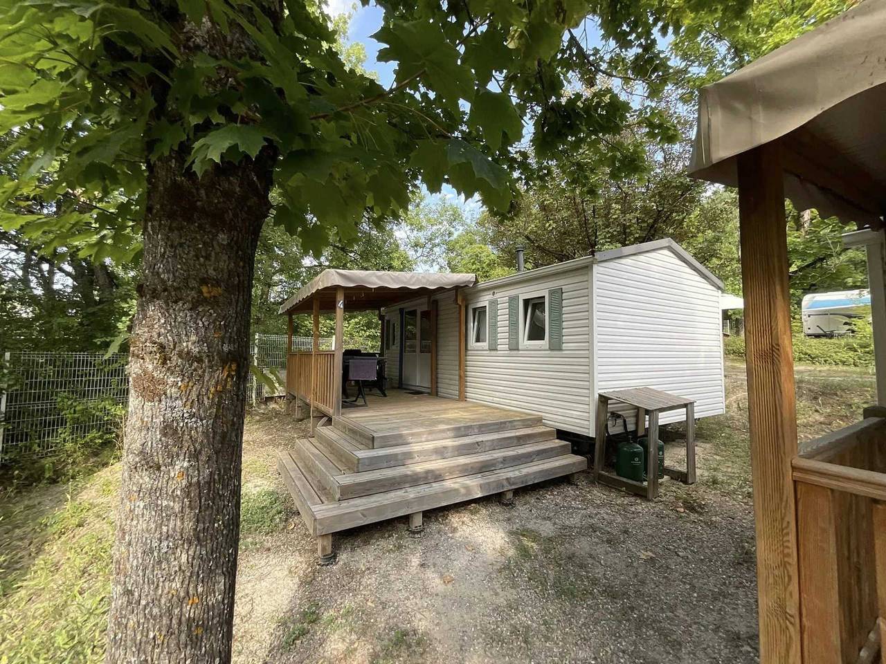 Zecamping 3 étoiles mobil-home 23m2 4 pers in Tallard, Région de Gap