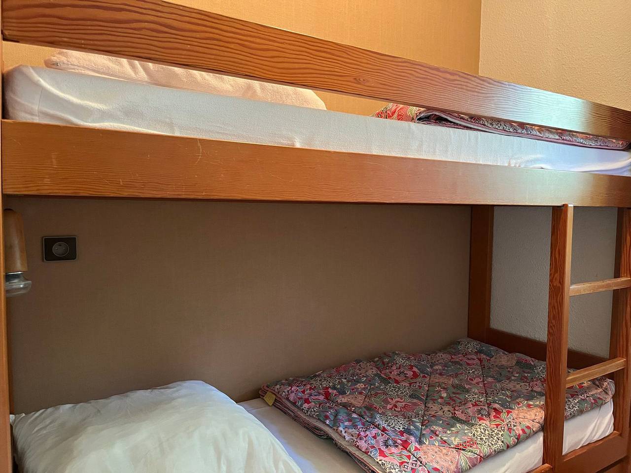 Appartement entier, Appartement 2 pièces avec accès piscine, près des pistes, 4 personnes max in Pralognan-la-Vanoise, Massif de la Vanoise