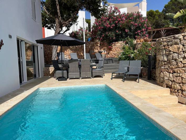 Chalet para 6 personas, con jardín además de piscina y vistas, Se admiten mascotas en Ibiza - 2