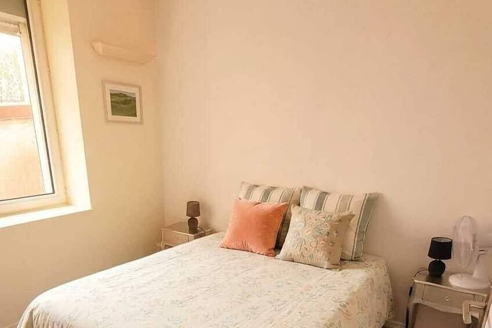 Appartement entier, Grand studio confortable, au calme et central in Besançon, Doubs