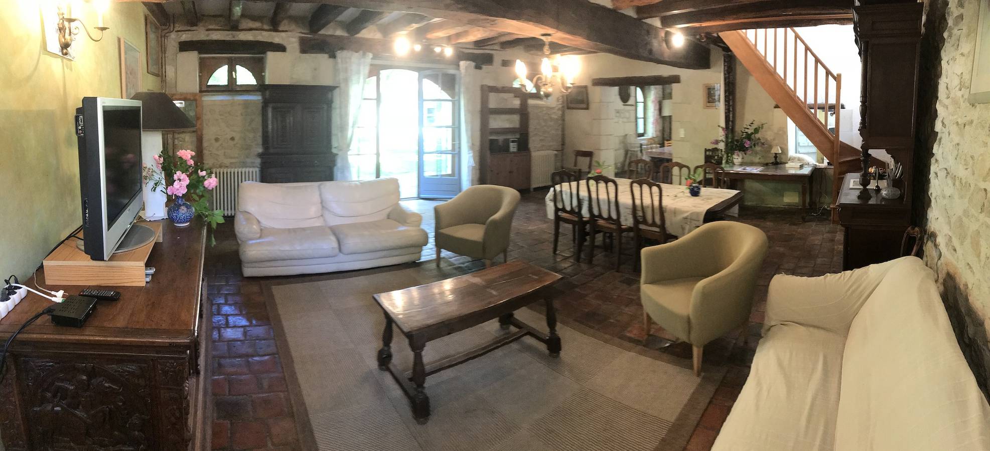 Gran casa familiar para jóvenes y mayores en plena tranquilidad en el sur de Tou in Cussay, Loches region