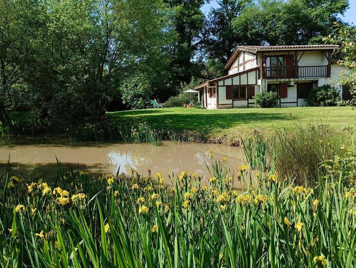 Location de vacances pour 7 personnes, avec vue à Bascons