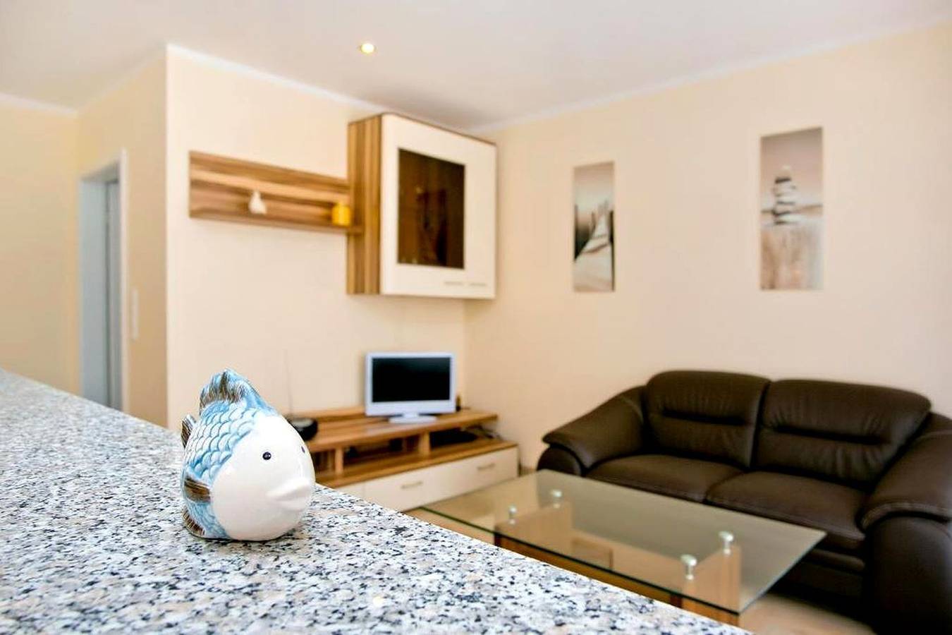 Ganze Wohnung, Bungalow Rugia in Breege für 4 Personen mit Garten, Parkplatz und Grill in Breege, Rügen