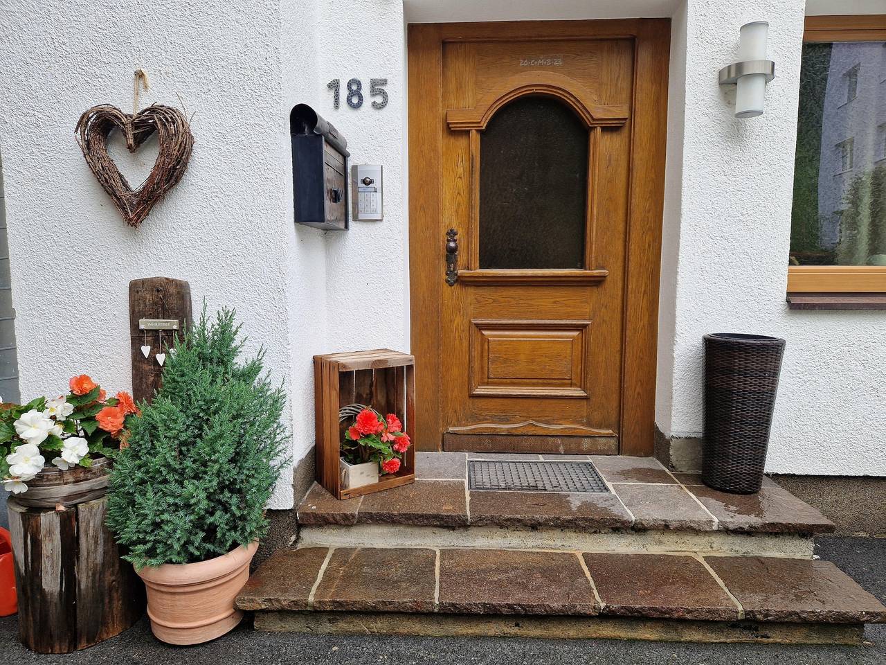 Ganze Ferienwohnung, Großraumapp. 10-13 Pers.: 7 Schlafräume/Dusche,Wc in Flirsch, Arlberg