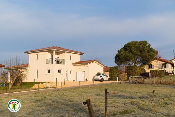 Maison de vacances pour 2 personnes, avec terrasse dans l' Isère