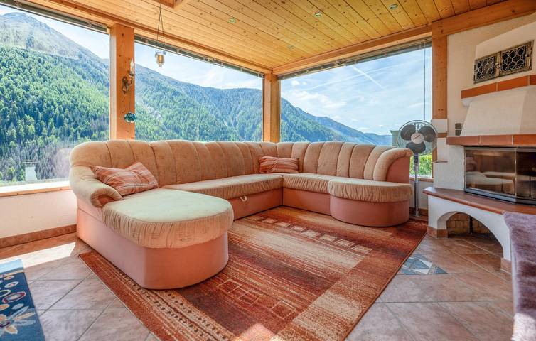Ganze Ferienwohnung, Gemütliche 160 m² große Wohnung mit WLAN, Küche und 2 km Entfernung zum Fluss Möll in Asten (Mörtschach), Mörtschach