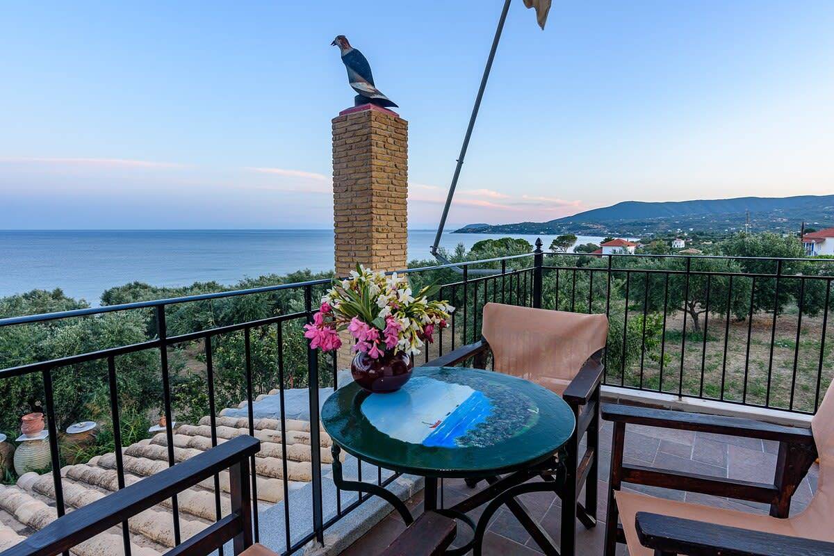 Hel lägenhet, Eros cozy, perfect location, panoramic sea view in Koroni, Messenia region