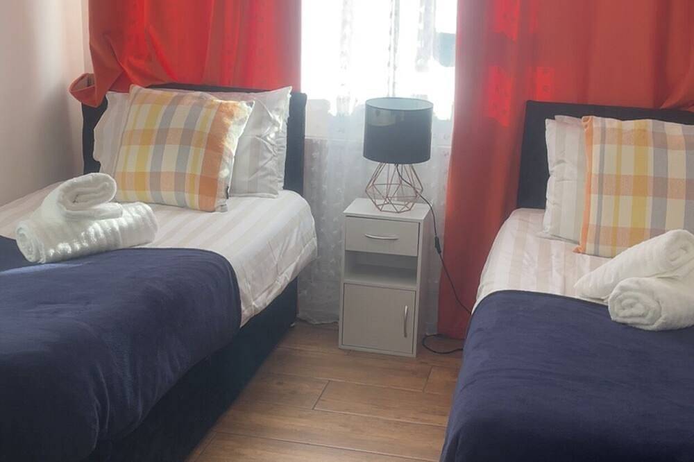 Ganze Wohnung, Cozy plaza accommodation.beautiful and spacious , good for long stay in Rochester, Kent Downs