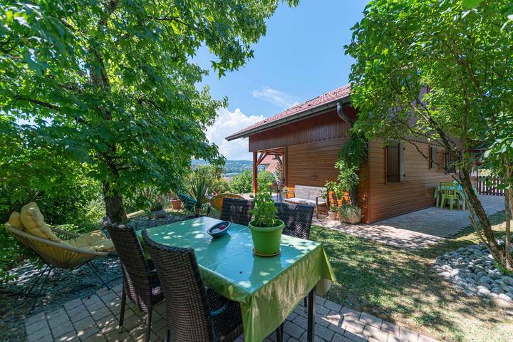 Gîte pour 2 personnes, avec jardin dans les Alpes francaises - 2
