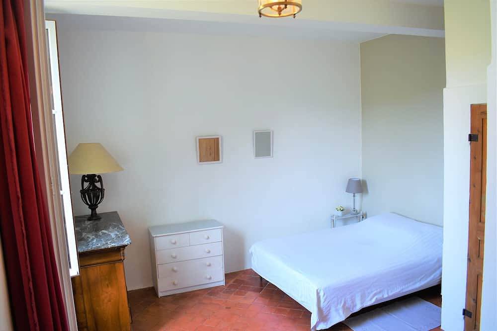 Maison de Charme Avec Piscine au Cœur de Vaison-la-romaine in Vaison-la-Romaine, Parque natural regional del Mont Ventoux