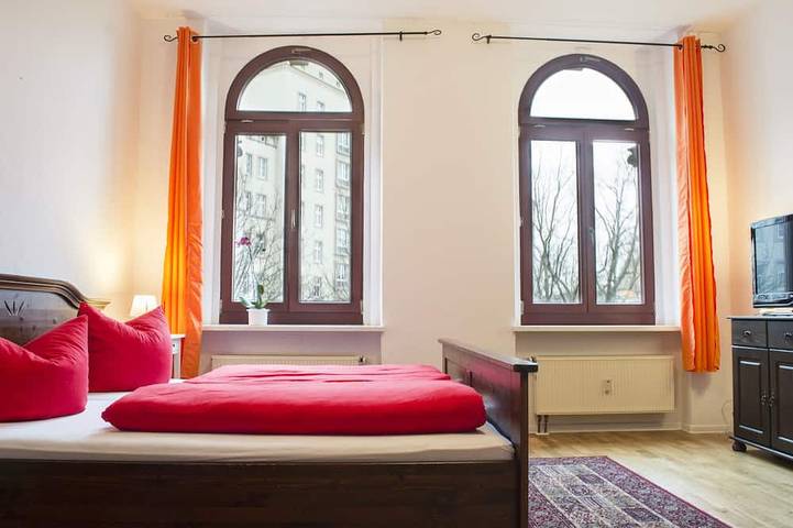 Apartamento entero, Big Family up to 14 people in Leipzig Mitte, Leipzig