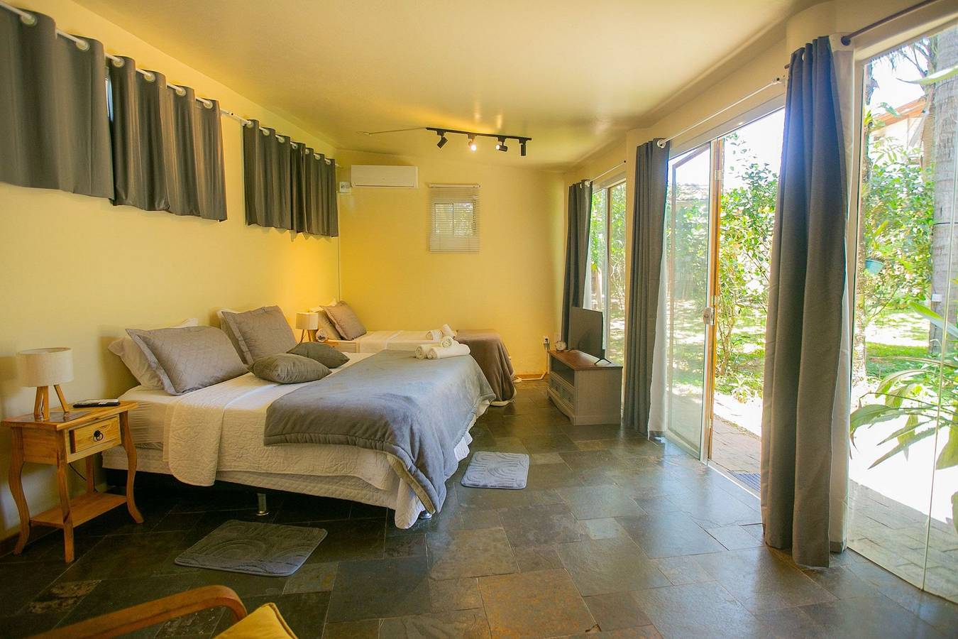 Apartamento entero, Suíte Boomerangue - Bollté Praia Boutique Pousada in Campeche (SC), Praia do Campeche