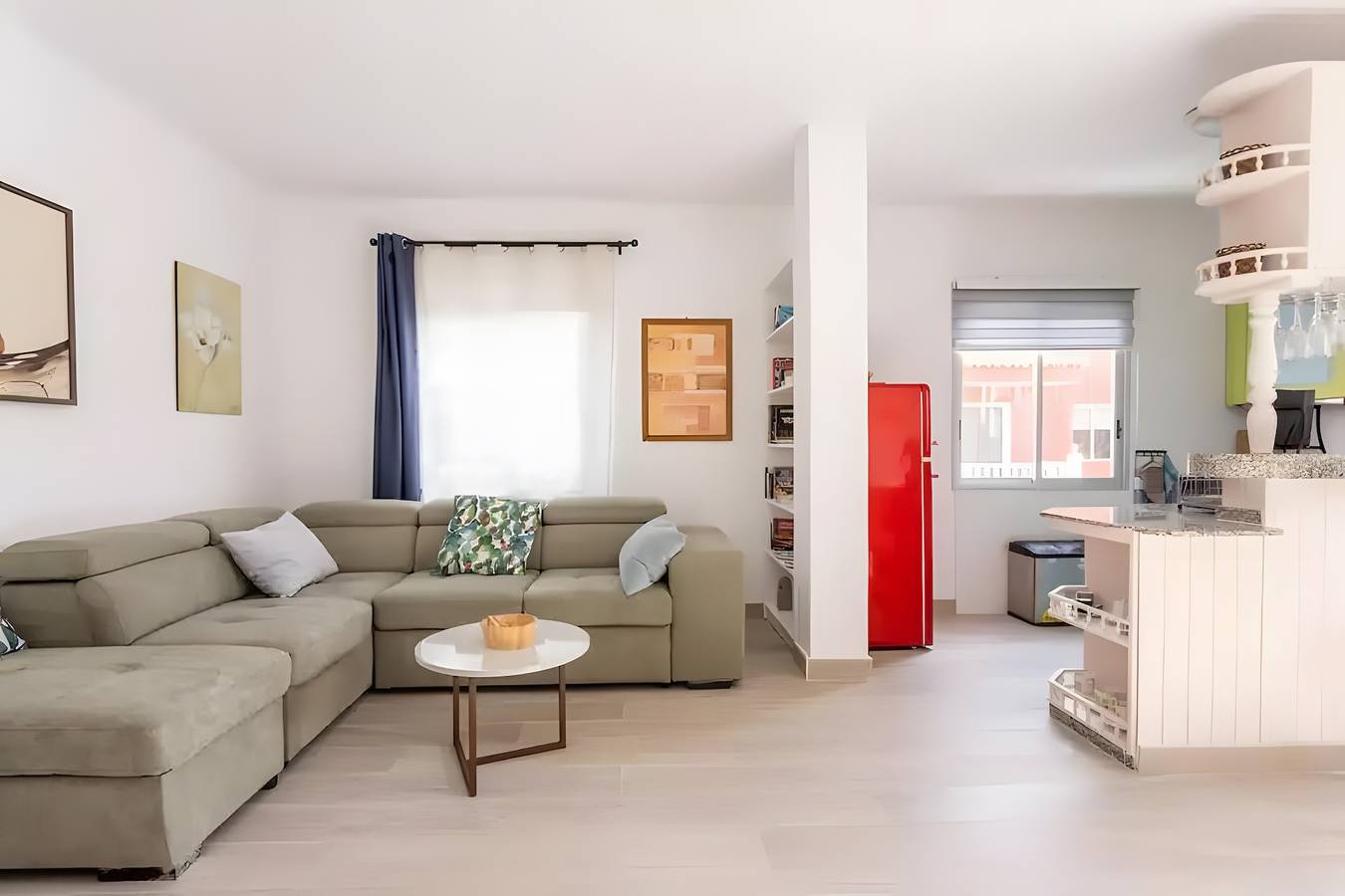Ganze Wohnung, Ferienwohnung 'South Side Paradise' mit Meerblick, Balkon und Wlan in La Jaca, Arico