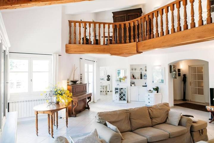 Location de vacances pour 15 personnes, avec jardin ainsi que terrasse et piscine, animaux acceptés à Brue-Auriac - 4