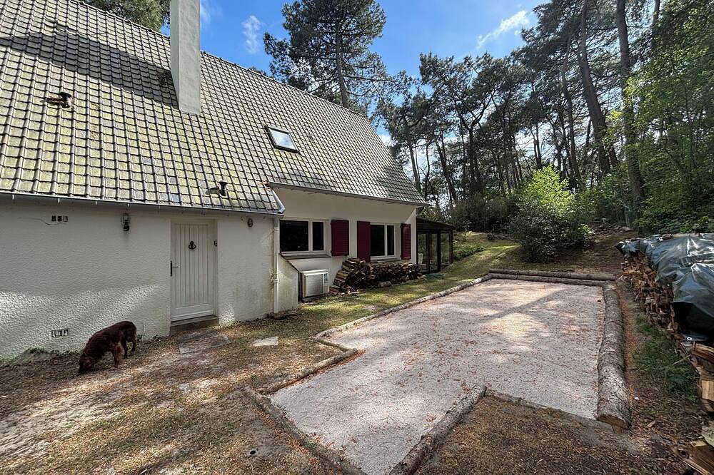 Condette-Hardelot, espaciosa villa en un bosque de pinos de 3000m2, bosque contiguo in Condette, Boulogne-sur-Mer region