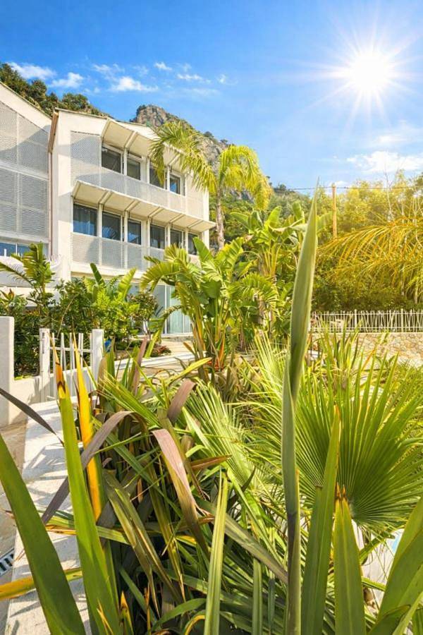 Villa pour 7 personnes, avec Terrasse ainsi que Jardin et Vue à Cap-d'Ail