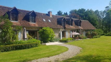Chambre d’hôte pour 5 personnes, avec vue sur le lac et jardin à Fontaines-en-Sologne