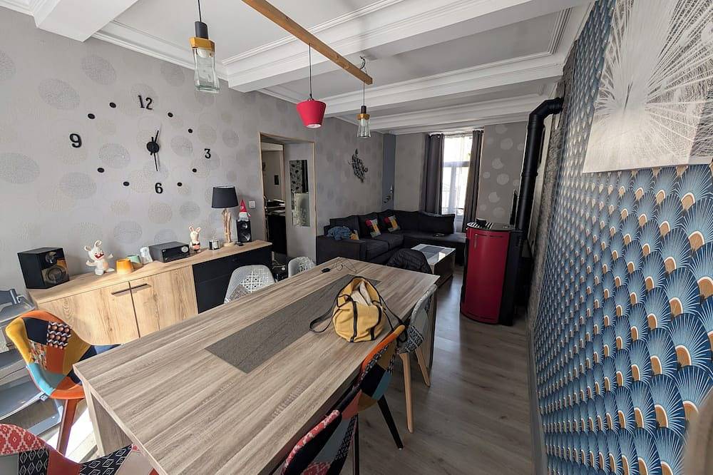 Guest house in Meyrueis \"Between authenticity, nature and the light of the Cévennes\". in Meyrueis, Cévennes