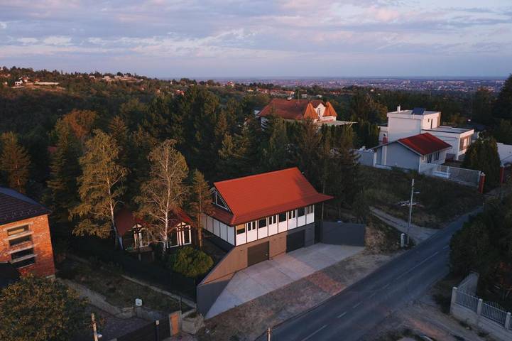 Domek letniskowy dla 10 osób, z ogród i widok oraz taras, zwierzęta dozwolone w Serbia