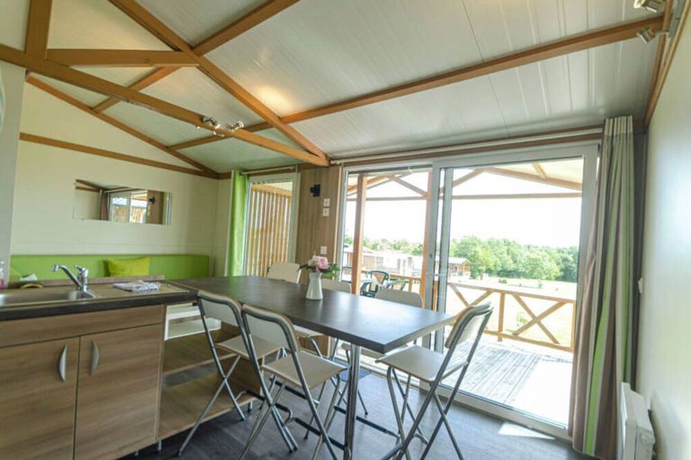 Chalet de 6 Personnes Tout Équipé, Idéal Pour un Week-end Dépaysant ! in Notre-Dame-de-Bonne-Nouvelle, Región de Caen