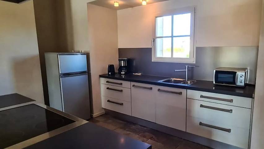 Location de vacances pour 6 personnes, avec jardin et piscine à Lanzac - 4