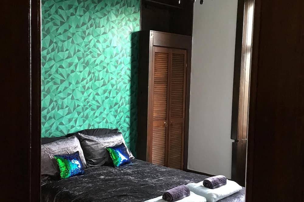 Ganze Wohnung, Viktorianische Wohnung im Zentrum von Port Glasgow in der Nähe von allen Annehmlichkeiten ............ in Inverclyde