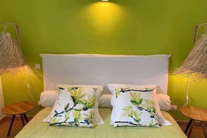 Location de vacances pour 4 personnes, avec piscine et jardin, animaux acceptés à La Môle - 3