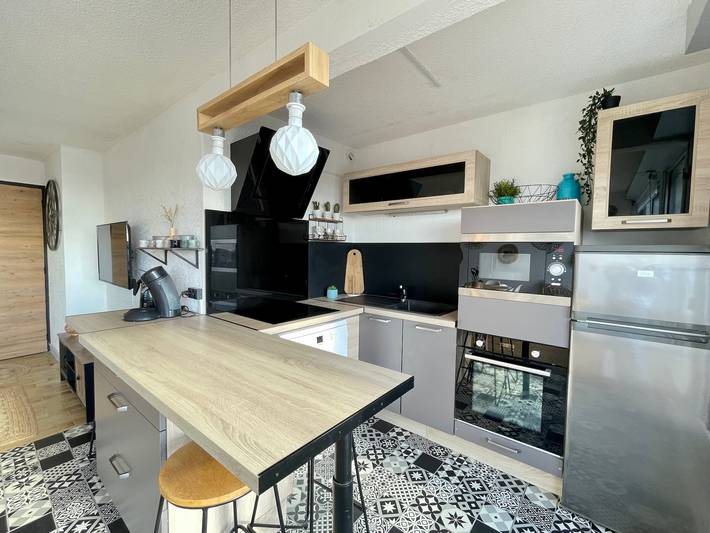 Gîte pour 6 personnes, avec terrasse dans Plage de La Corniche - 3