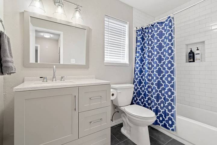 Vacation rental for 4 people, with balcony in Arlington