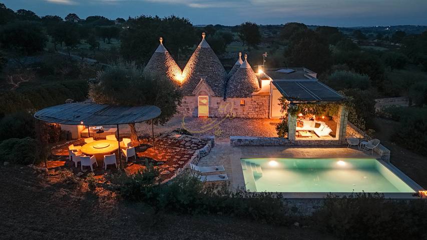 Trullo per 6 persone, con giardino a Monopoli