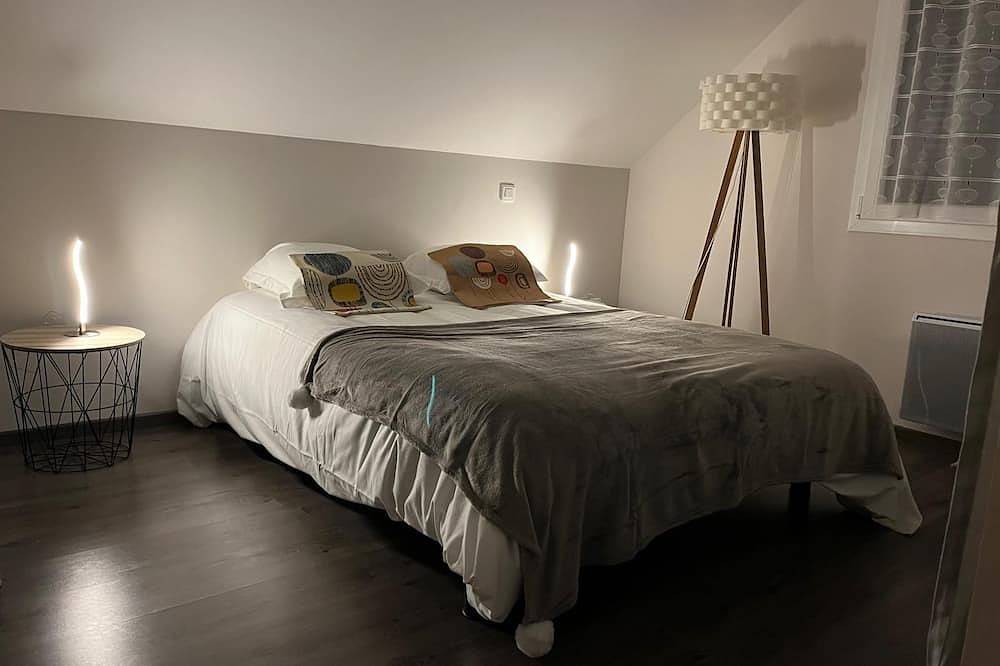 Warm & Bright Modern Home – Pyrenees in Argelès-Gazost, French Pyrenees