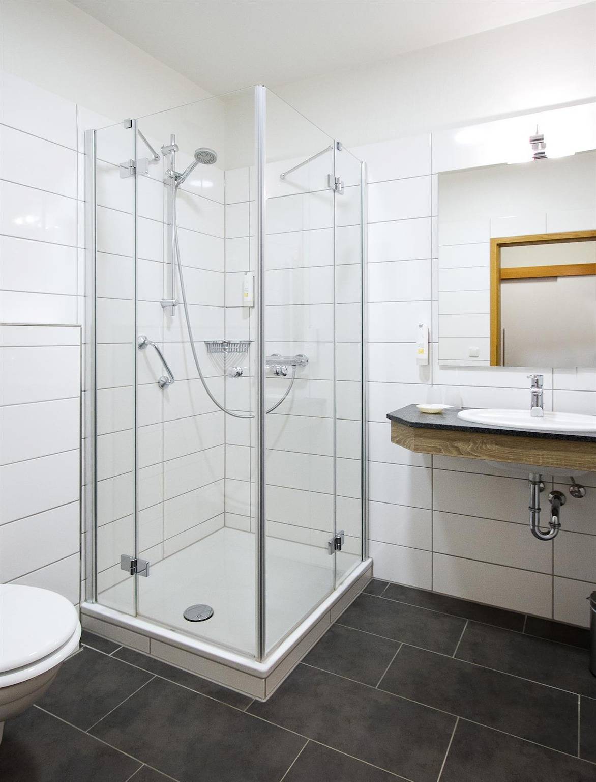 Einzelzimmer, Dusche, Wc in Celle, Aller-Leine-Tal