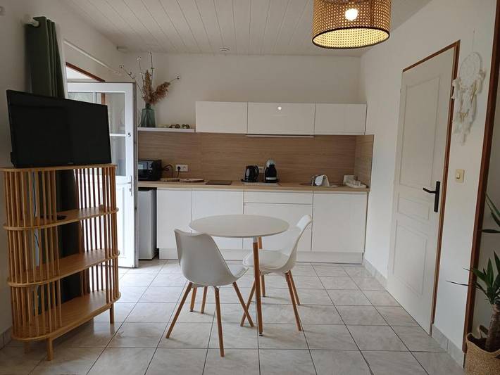 Apartamento de vacaciones para 3 personas, con vistas y jardín - 1