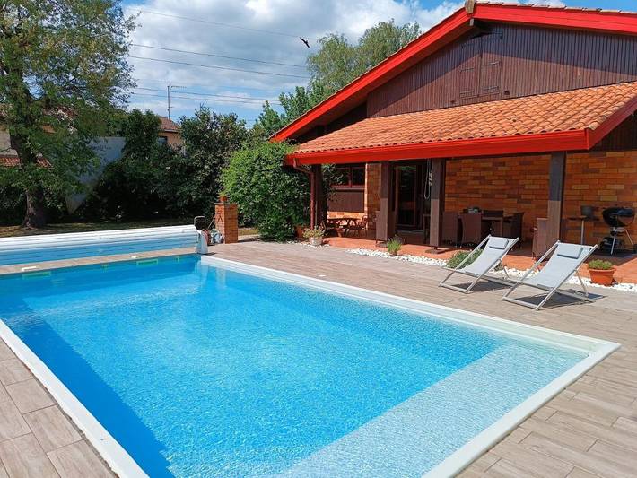 Location de vacances pour 6 personnes, avec piscine et jardin, adapté aux familles à Cestas - 2