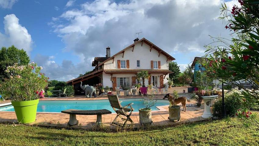 Chambre d’hôte pour 2 personnes, avec jardin et piscine à Saubrigues